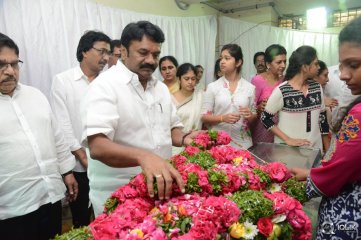 Celebrities Pay Homage To Edida Nageswara Rao